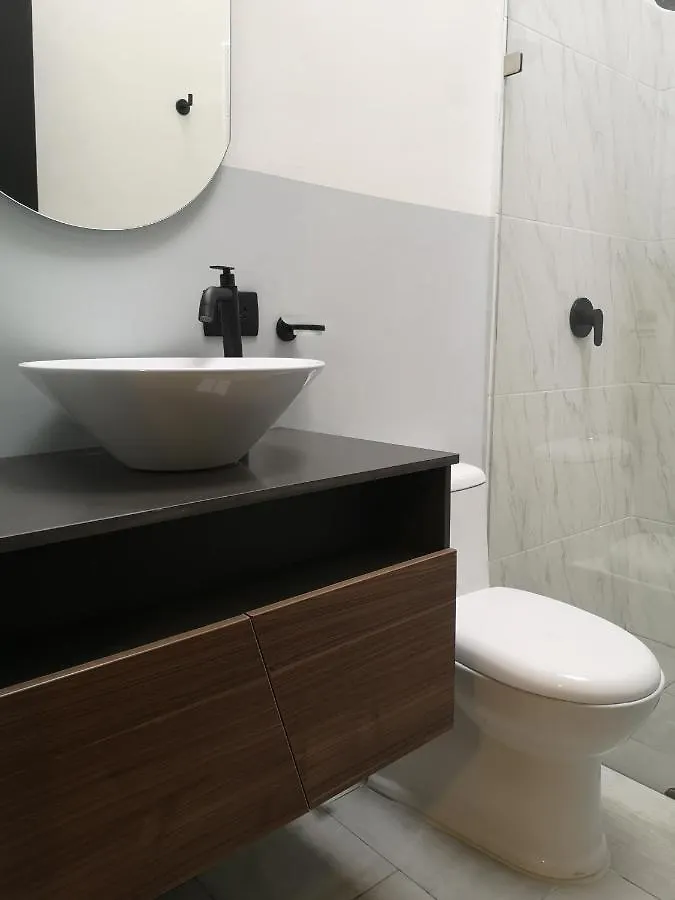 La Escondida House Apartman Medellín Homestay szállás
